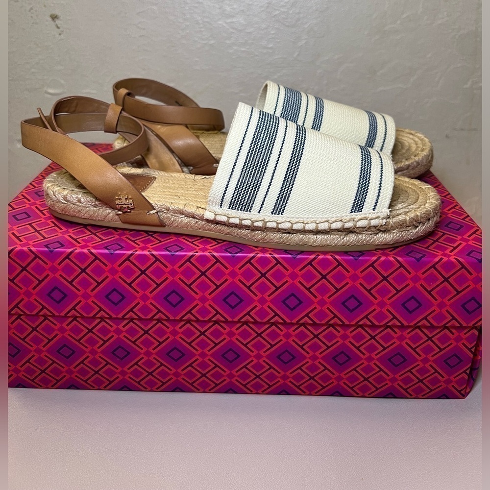 Tory Burch Womens Awning Striped Ivory Blue Espadrilles Sandals Size 7